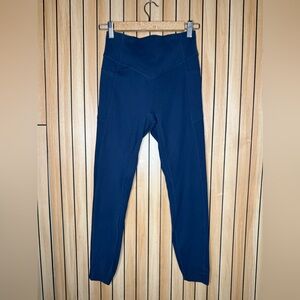 Halara soCinched Butt Lifting Leggings S